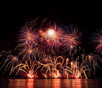 feu d’artifice tiré le 14 juillet lors de la fête nationale.